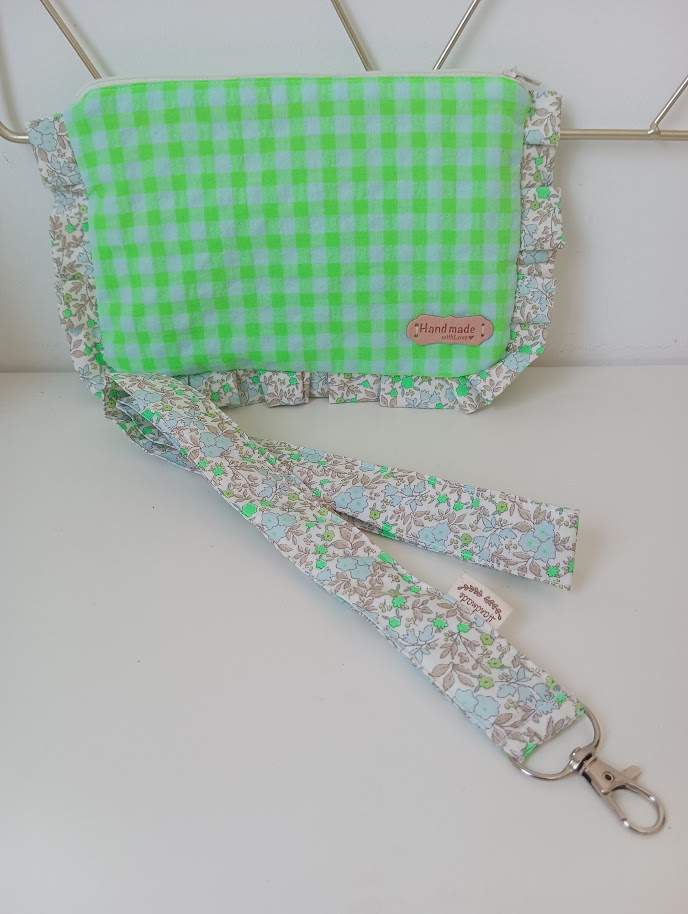 Conjunto de verano infantil hecho a mano