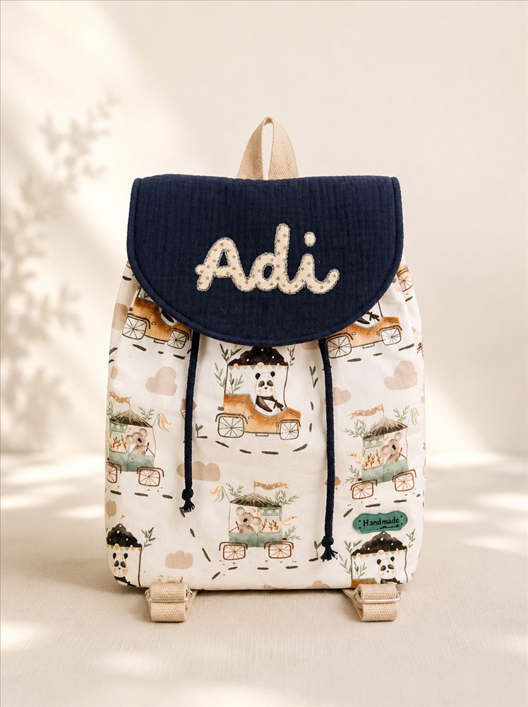 Mochila infantil personalizada con nombre bordado